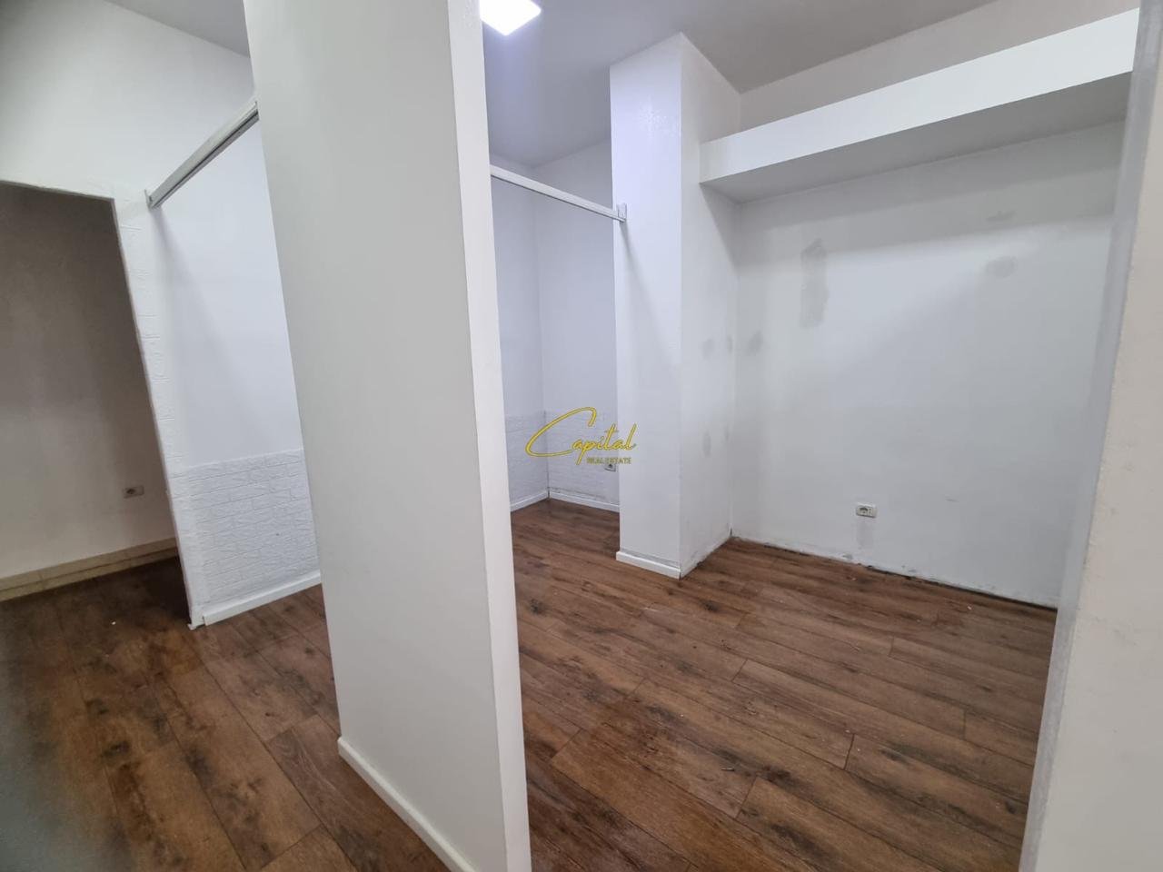 AMBIENT BIZNESI ME QIRA 50 M2 MYSLYM SHYRI 60.000 LEKE