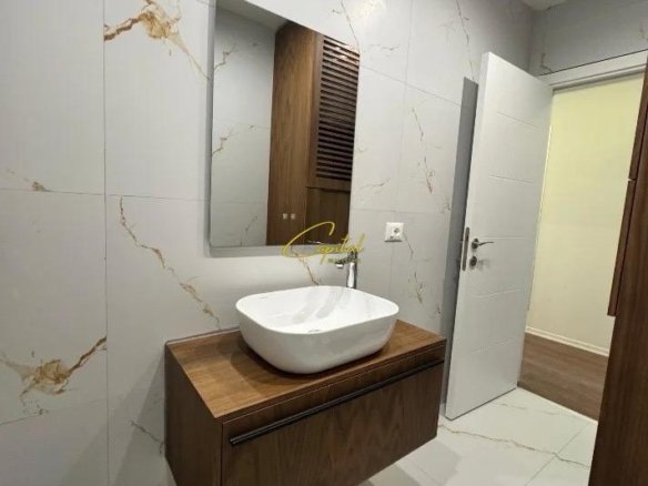 APARTAMENT ME QIRA 2+1 XHAMLLIKU 830 EURO