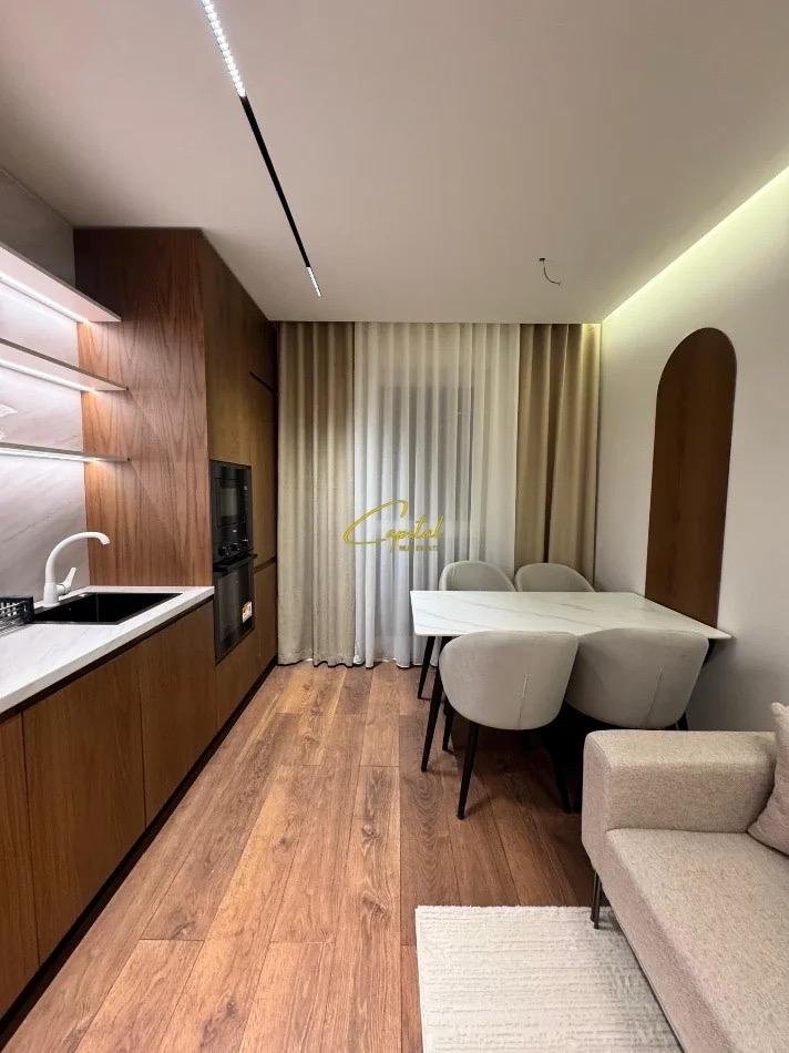APARTAMENT ME QIRA 2+1 XHAMLLIKU 830 EURO
