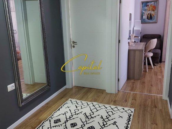 APARTAMENT ME QIRA 2+1 XHAMLLIKU 50.000 LEKE
