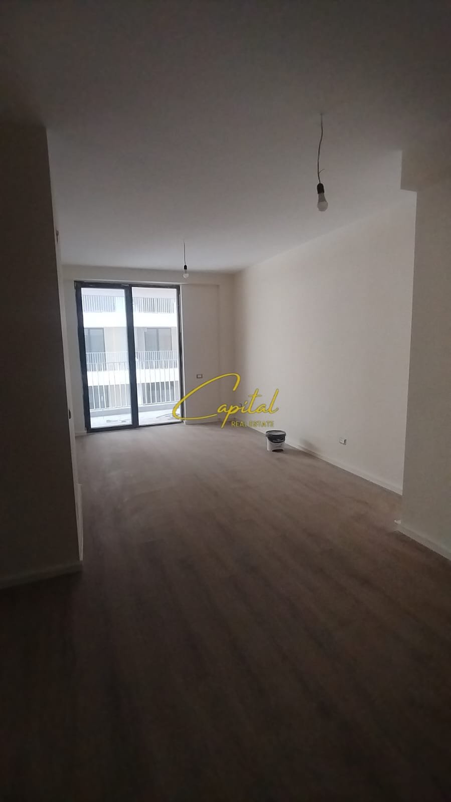 ZYRE ME QIRA 75 M2 REZIDENCA GOLDEN TOWER 60.000 LEKE