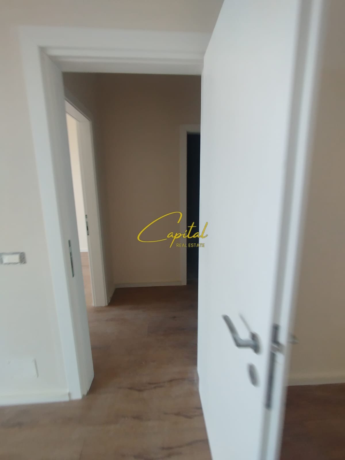 ZYRE ME QIRA 75 M2 RESIDENCA GOLDEN TOWER 65.000 LEKE