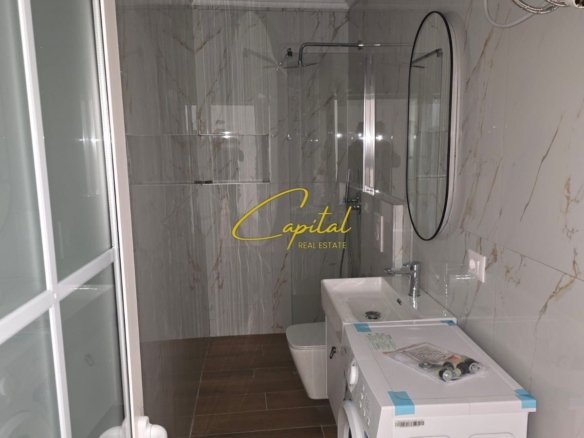 SHITET GARSONIERE 30 M2 PAZARI I RI 83.000 EURO