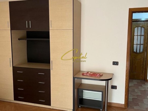 APARTAMENT ME QIRA 2+1 ISH BLLOKU 700 EURO