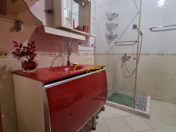 APARTAMENT ME QIRA 2+1+2 RRUGA NDRE MJEDA 70.000 LEKE