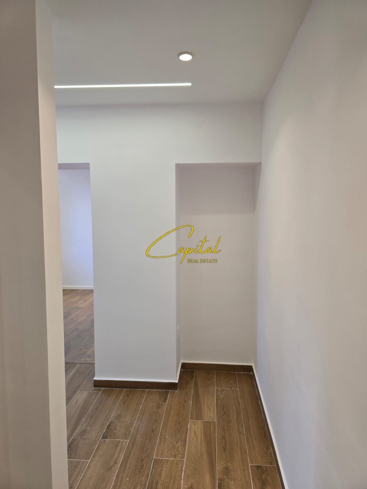 SHITET GARSONIERE 30 M2 PAZARI I RI 85.000 EURO