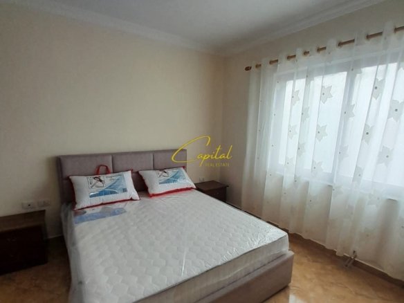 APARTAMENT ME QIRA 1+1 RRUGA E DIBRES 55.000 LEKE