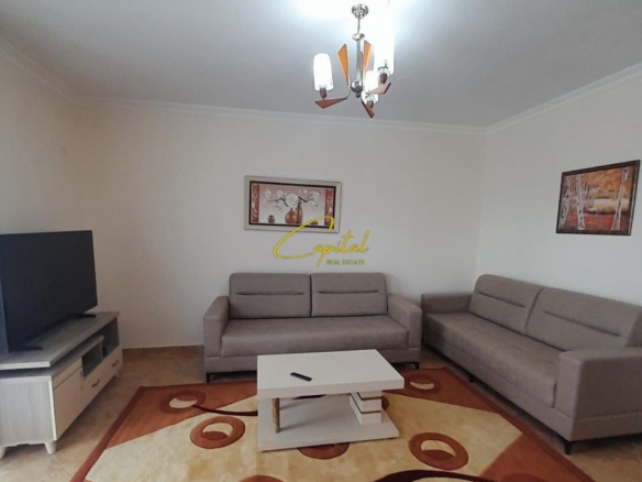 APARTAMENT ME QIRA 1+1 RRUGA E DIBRES 55.000 LEKE