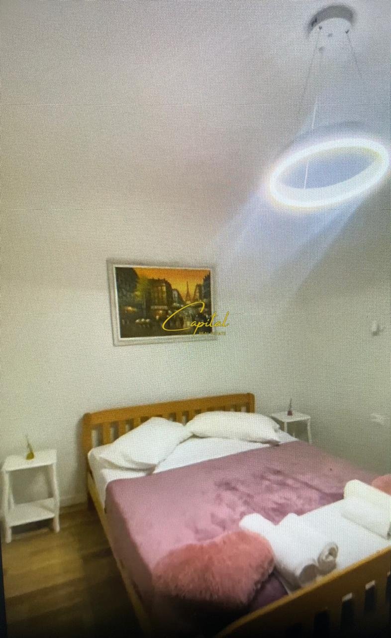 WhatsApp Image 2026-05-11 at 4.03.37 PM APARTAMENT ME QIRA 1+1 BULEVARDI ZOGU I 55.000 LEKE