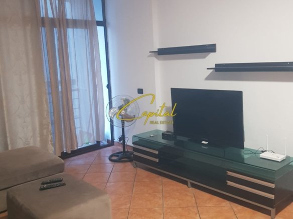 APARTAMENT ME QIRA 1+1 RRUGA E KAVAJES 50.000 LEKE