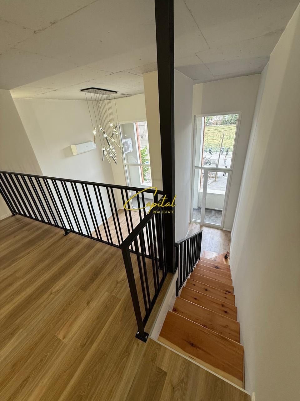 AMBIENT BIZNESI ME QIRA 60 M2 KOMPLEKSI GOLDEN PARK 3 450 EURO