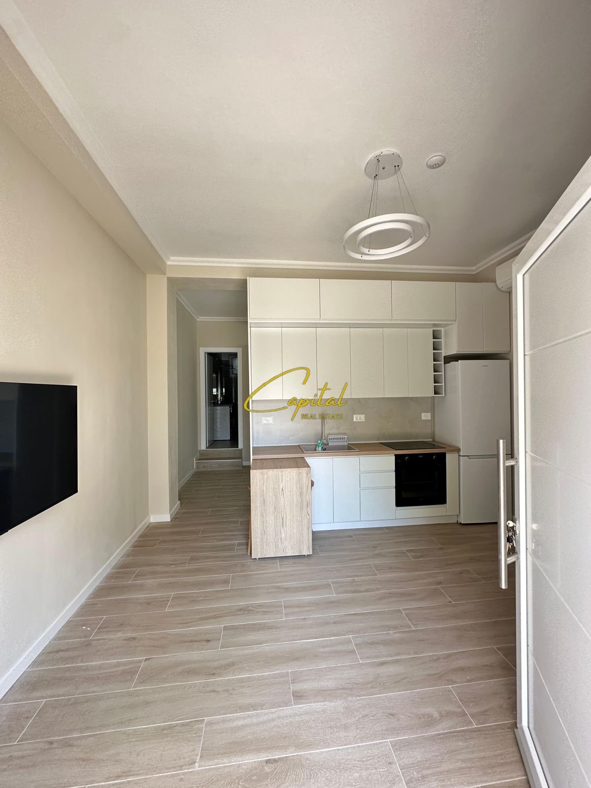 WhatsApp Image 2026-05-12 at 3.39.29 PM APARTAMENT ME QIRA 1+1 OXHAKU 45.000 LEKE