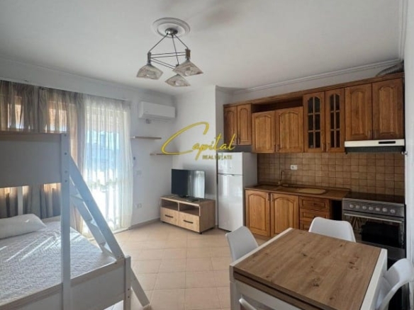 GARSONIERE ME QIRA 40 M2 MINISTRIA E JASHTME 40.000 LEKE