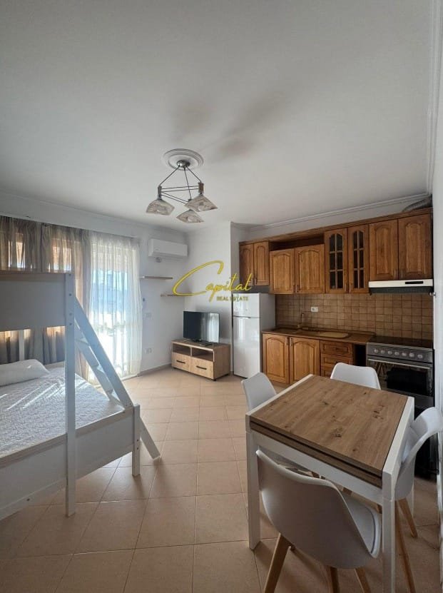 GARSONIERE ME QIRA 40 M2 MINISTRIA E JASHTME 40.000 LEKE