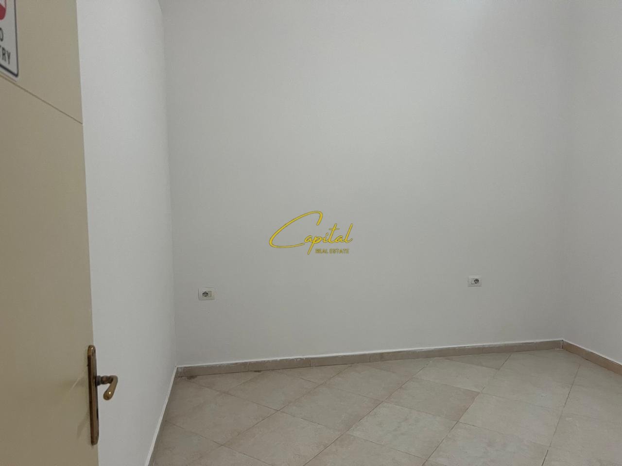 SHITET AMBIENT BIZNESI 73 M2 ASTIR 135.000 EURO