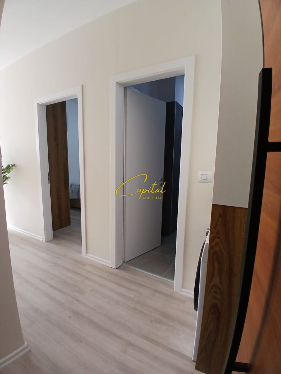 APARTAMENT ME QIRA 2+1 ZOGU I ZI 900 EURO