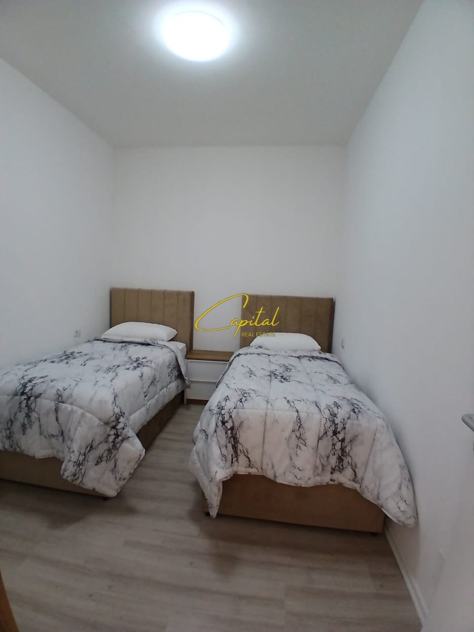 APARTAMENT ME QIRA 2+1 ZOGU I ZI 900 EURO