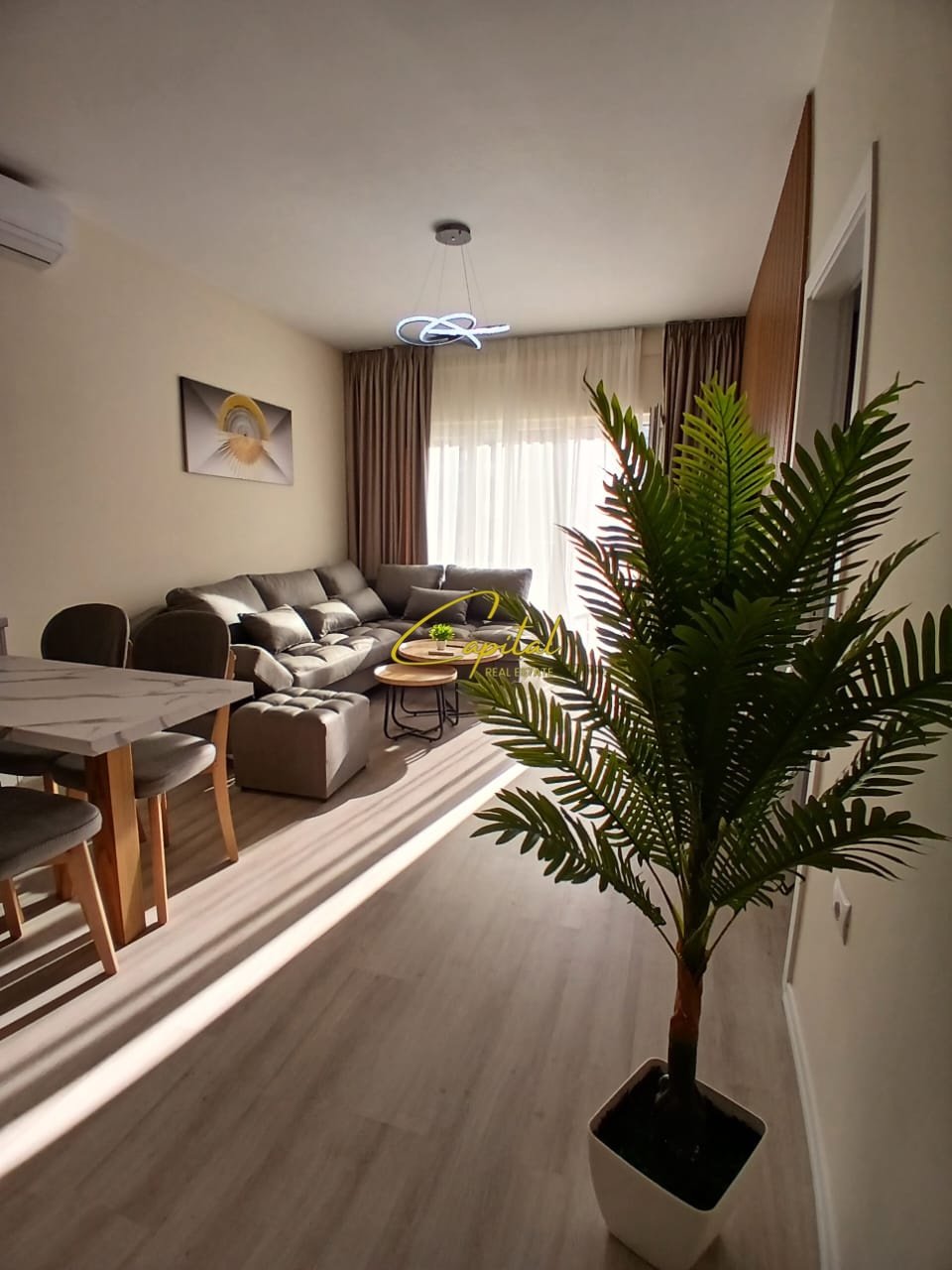 APARTAMENT ME QIRA 2+1 ZOGU I ZI 900 EURO