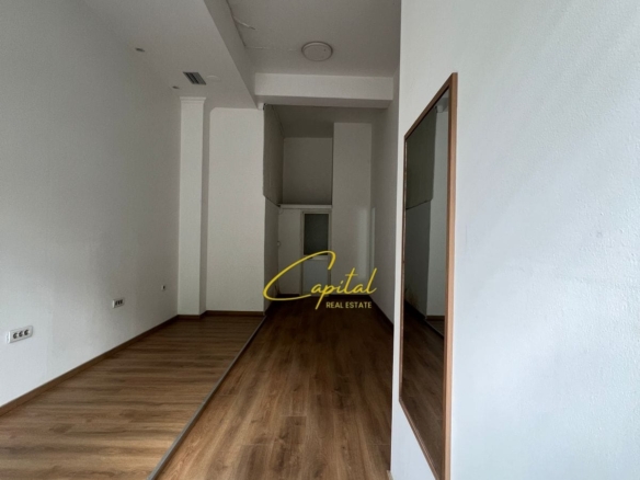 AMBIENT BIZNESI ME QIRA 28 M2 XHAMLLIKU 40.000 LEKE