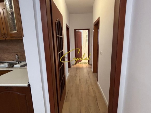 APARTAMENT ME QIRA 3+1+2 RRUGA E KAVAJES 110.000 LEKE