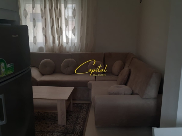 APARTAMENT ME QIRA 1+1 RRUGA FORTUZI 60.000 LEKE