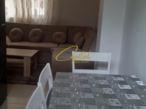 APARTAMENT ME QIRA 1+1 RRUGA FORTUZI 60.000 LEKE