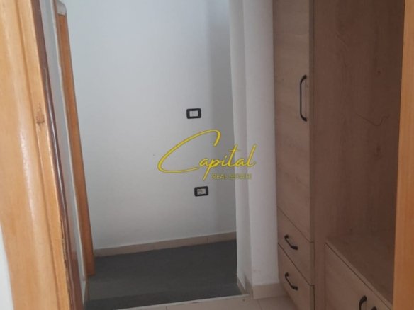 APARTAMENT ME QIRA 1+1 RRUGA FORTUZI 60.000 LEKE