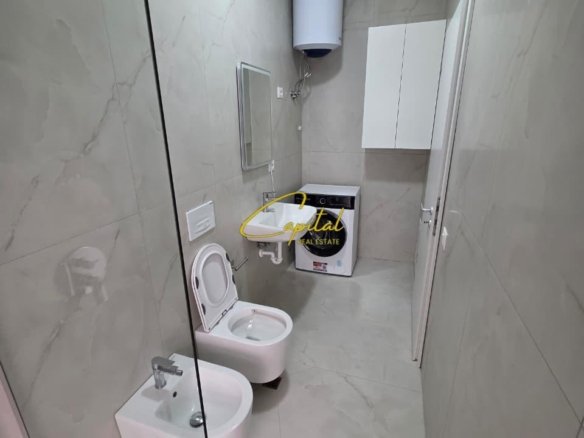 APARTAMENT ME QIRA 2+1 ALI DEMI 52.000 LEKE