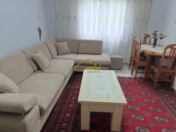 APARTAMENT ME QIRA 2+1 KOMBINAT 50.000 LEKE