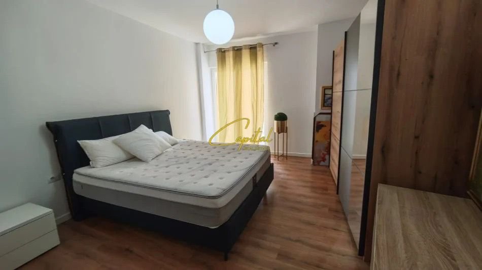 APARTAMENT ME QIRA 2+1+2 KOMUNA E PARISIT 950 EURO