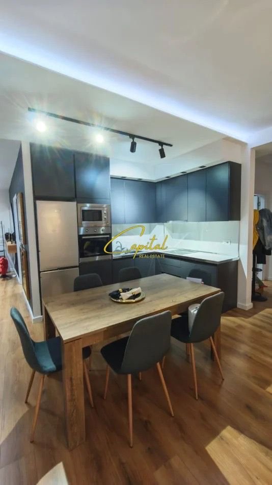 APARTAMENT ME QIRA 2+1+2 KOMUNA E PARISIT 950 EURO