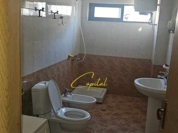 APARTAMENT ME QIRA 2+1 21 DHJETORI 55.000 LEKE