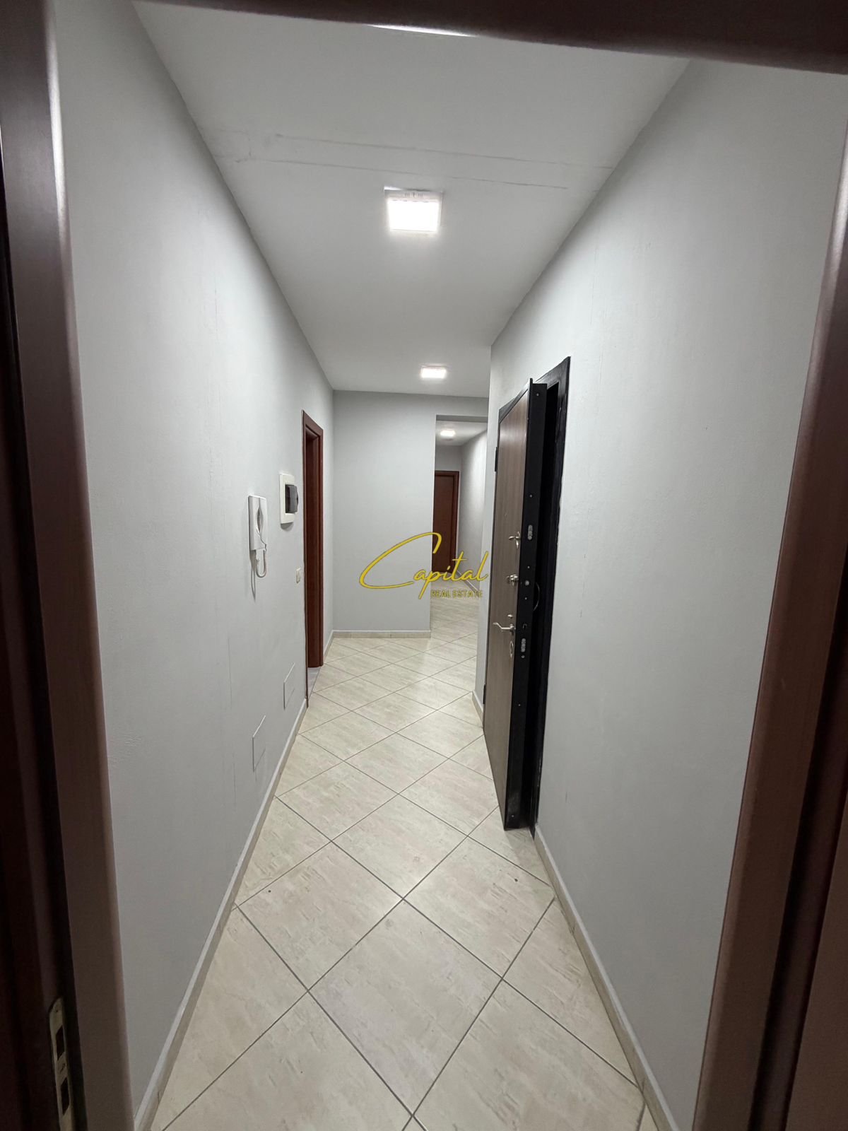 APARTAMENT ME QIRA 2+1 RRUGA JORDAN MISJA 75.000 LEKE
