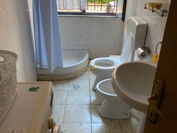 GARSONIERE ME QIEA 75 M2 VASIL SHANTO 40.000 LEKE