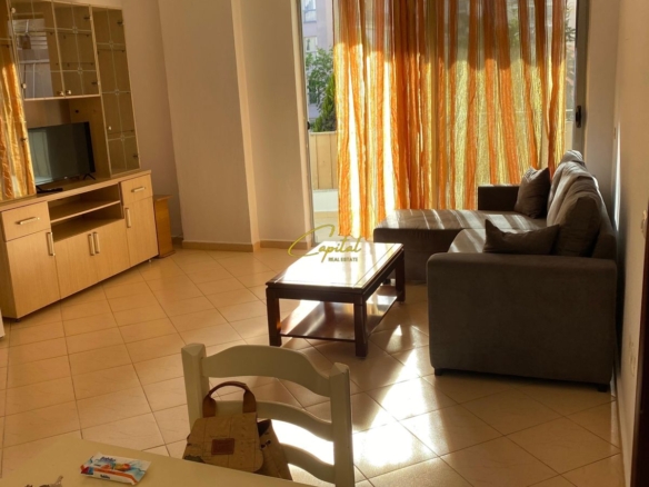 APARTAMENT ME QIRA 1+1 YZBERISHT 35.000 LEKE