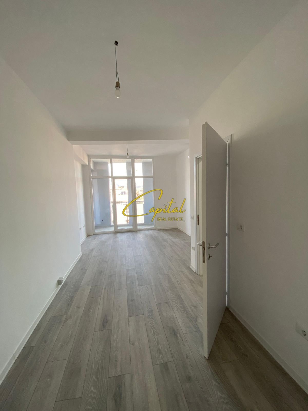 ZYRE ME QIRA 72 M2 KOMPLEKSI KIKA 2 70.000 LEKE