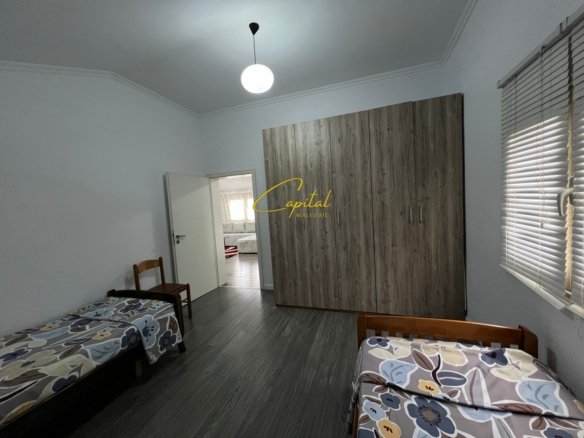 APARTAMENT ME QIRA 2+1 QYTET STUDENTI 40.000 LEKE
