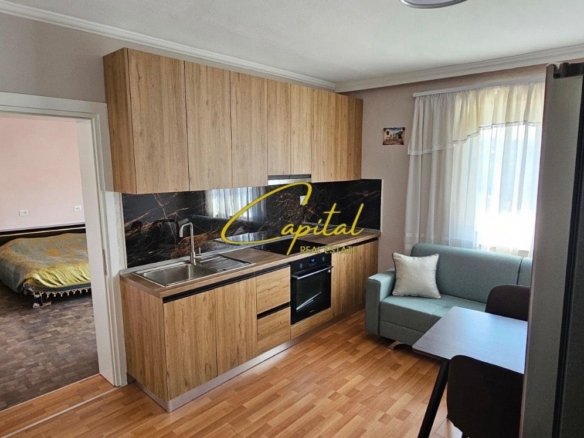 APARTAMENT ME QIRA 1+1 ISH TREGU ELEKTRIK 50.000 LEKE