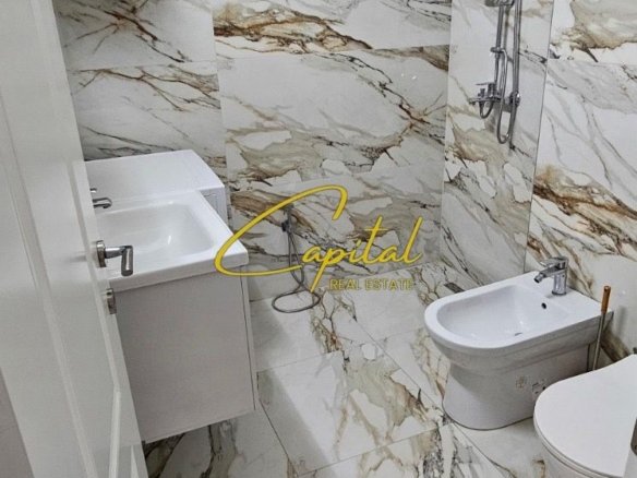 APARTAMENT ME QIRA 1+1 ISH TREGU ELEKTRIK 50.000 LEKE
