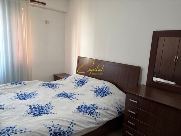 APARTAMENT ME QIRA 3+1+2 RRUGA JORDAN MISJA 60.000 LEKE