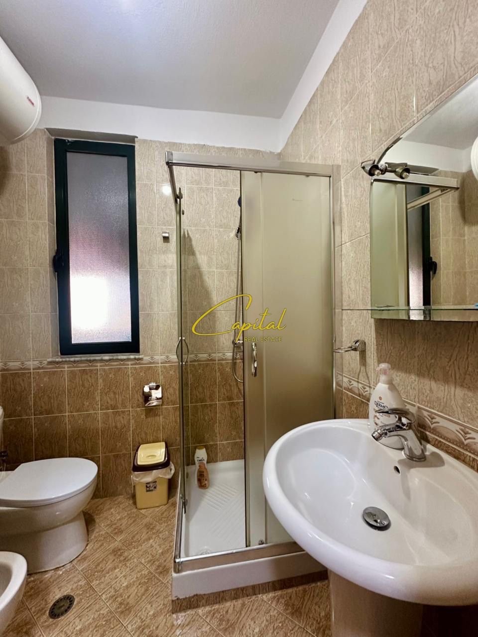 APARTAMENT ME QIRA 2+1 RRUGA E DIBRES 80.000 LEKE