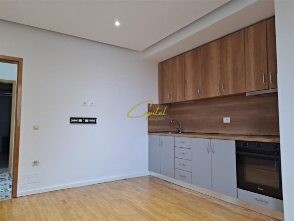 APARTAMENT ME QIRA 2+1 ISH STACIONI TRENIT 55.000 LEKE