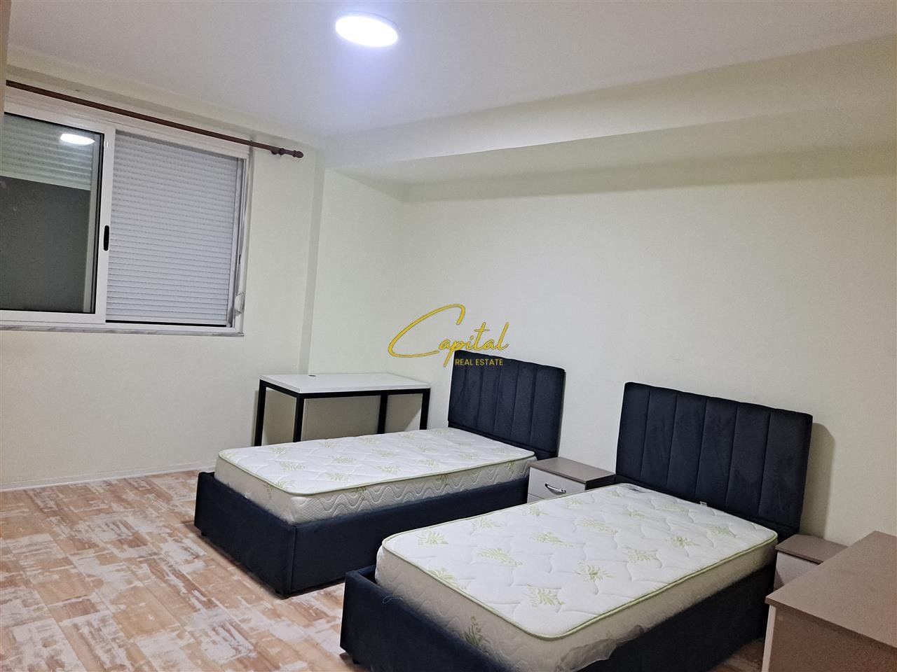 APARTAMENT ME QIRA 2+1 ISH STACIONI TRENIT 55.000 LEKE