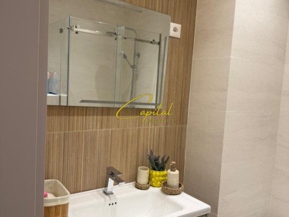 APARTAMENT ME QIRA 1+1 ZOGU I ZI 72.000 LEKE