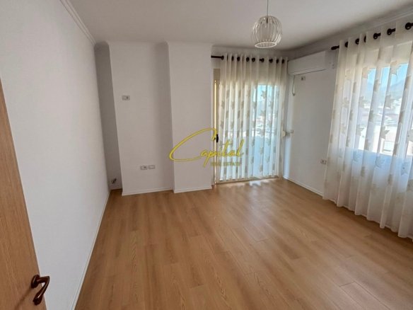 SHITET APARTAMENT 2+1 FRESKU 13.500.000 LEKE