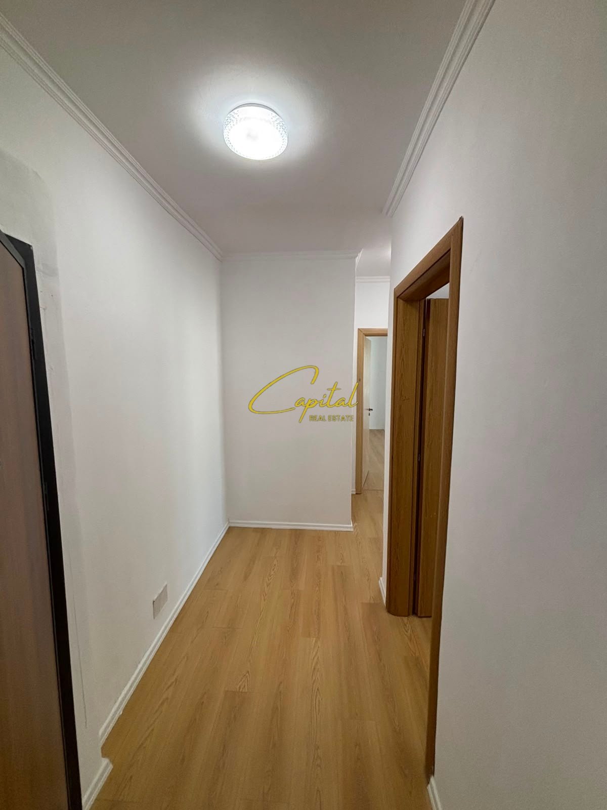 WhatsApp Image 2026-05-26 at 10.01.15 AM SHITET APARTAMENT 2+1 FRESKU 13.500.000 LEKE
