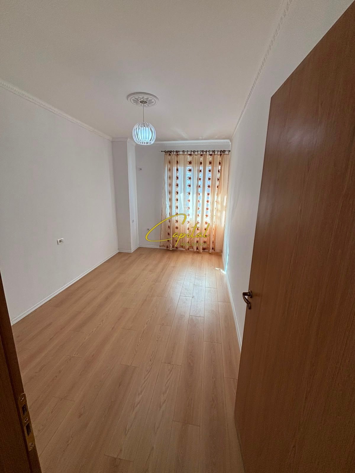 SHITET APARTAMENT 2+1 FRESKU 13.500.0000 EURO