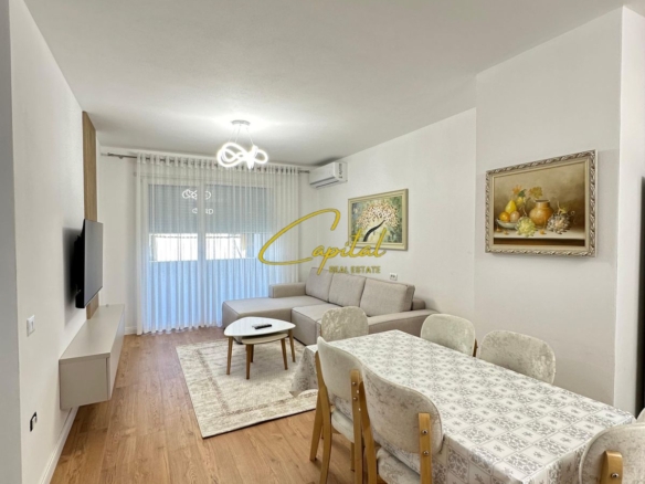 APARTAMENT ME QIRA 2+1 RRUGA E DIBRES 70.000 LEKE