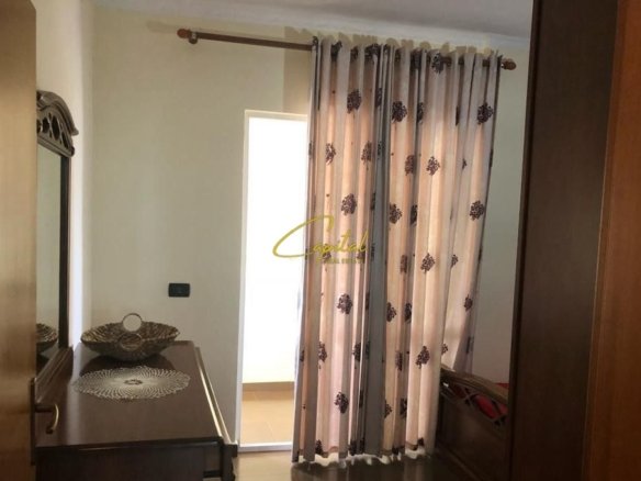 APARTAMENT ME QIRA 2+1 RRUGA E DIBRES 65.000 LEKE