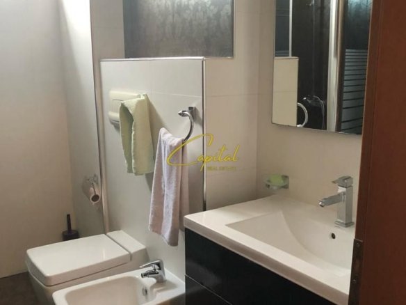 APARTAMENT ME QIRA 2+1 RRUGA E DIBRES 65.000 LEKE